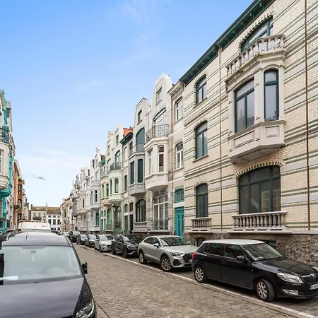 Karaktervolle En Ruime Woning Aan Zee Voor 10p * 오스텐드