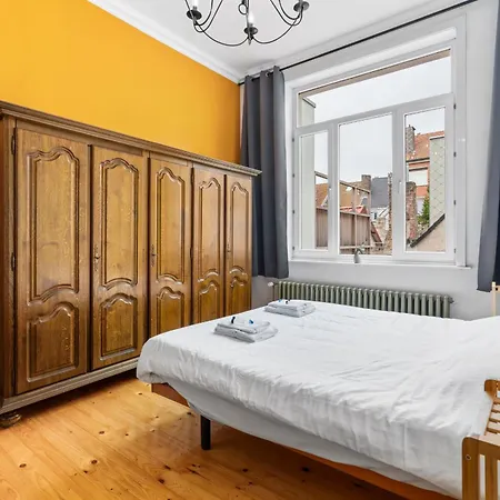 Karaktervolle En Ruime Woning Aan Zee Voor 10p Semesterbostad *