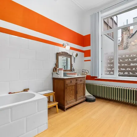 Karaktervolle En Ruime Woning Aan Zee Voor 10p Дом отдыха *